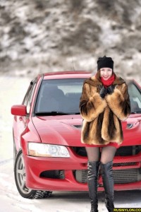 Девушки в колготках  и машины зимой photo #16